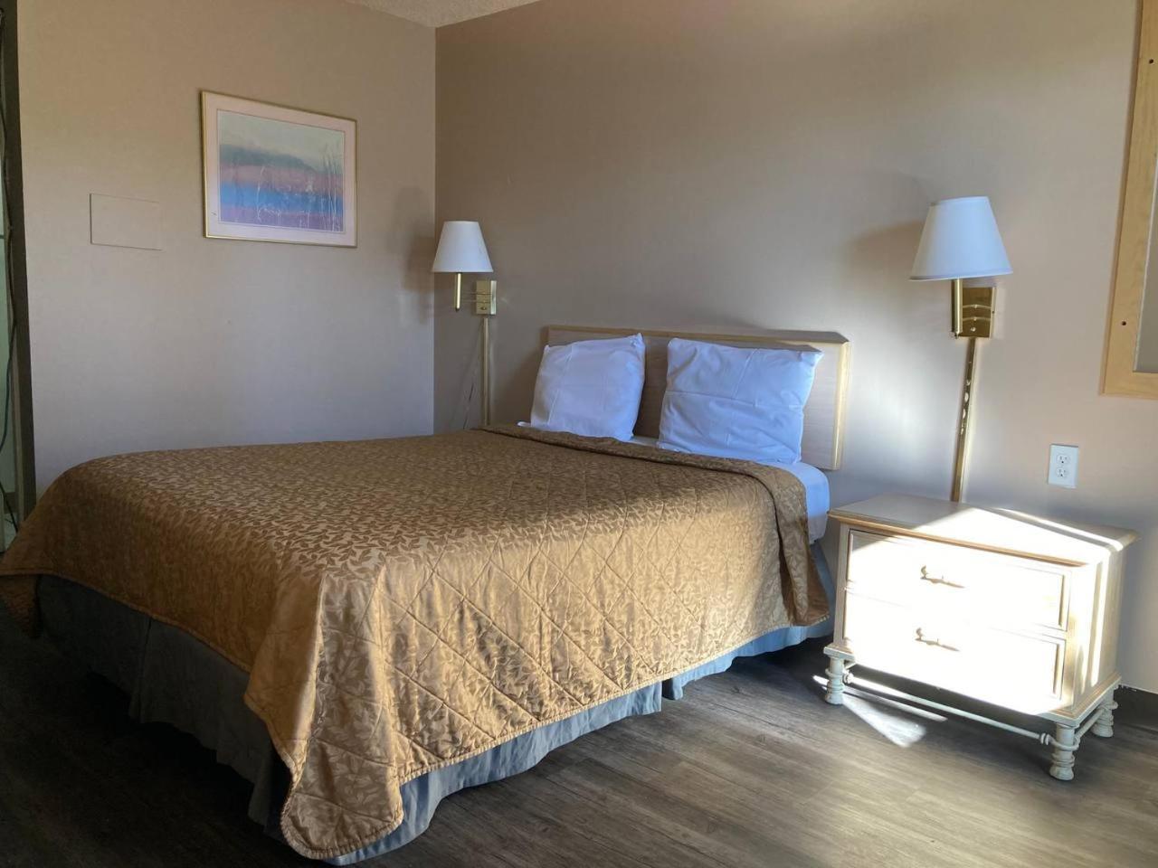 Tree Inn & Suites Албукерке Екстериор снимка