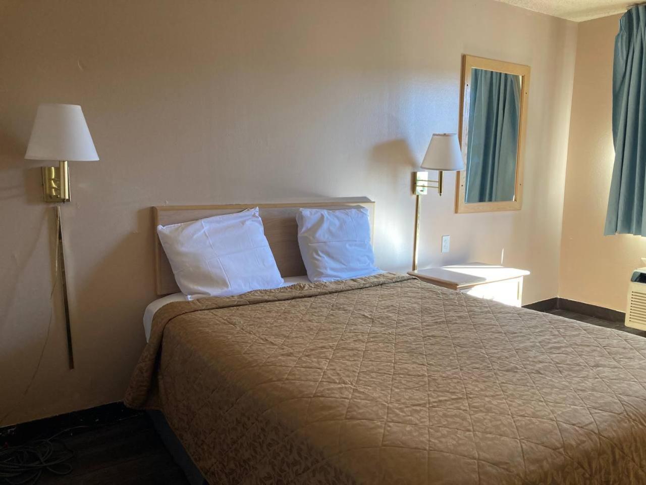 Tree Inn & Suites Албукерке Екстериор снимка